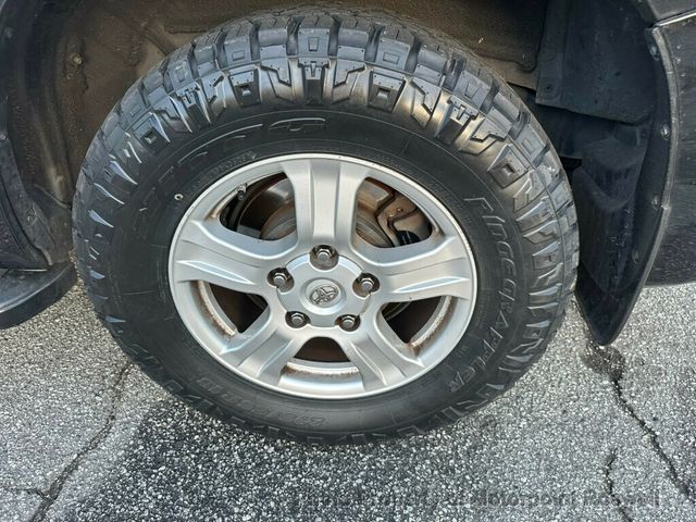 2017 Toyota Sequoia SR5 RWD - 22971286 - 23