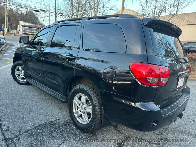 2017 Toyota Sequoia SR5 RWD - 22971286 - 2