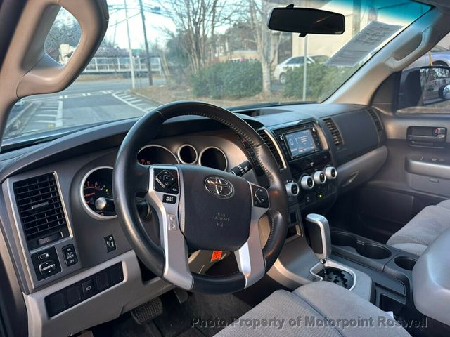 2017 Toyota Sequoia SR5 RWD - 22971286 - 7