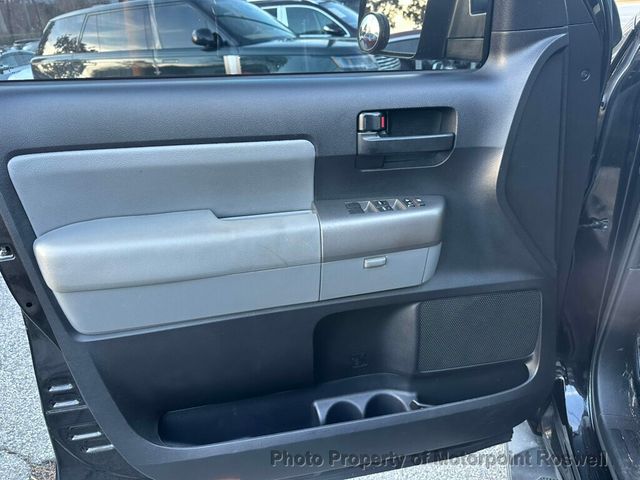 2017 Toyota Sequoia SR5 RWD - 22971286 - 8