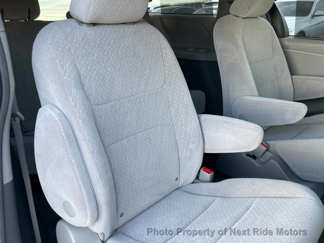 2017 Toyota Sienna 2017 TOYOTA SIENNA LE AWD 3.5L MINIVAN SERVICED 615-730-9991 - 23099573 - 20