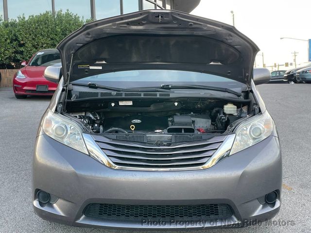 2017 Toyota Sienna 2017 TOYOTA SIENNA LE AWD 3.5L MINIVAN SERVICED 615-730-9991 - 23099573 - 26