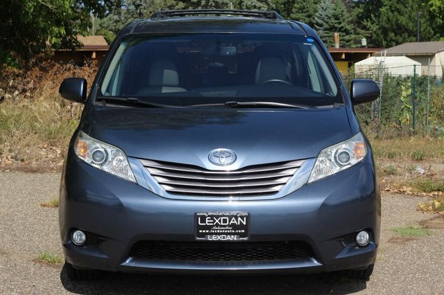 2017 Toyota Sienna AWD ONE OWNER XLE W/ LEATHER, MOONROOF - 23069606 - 3