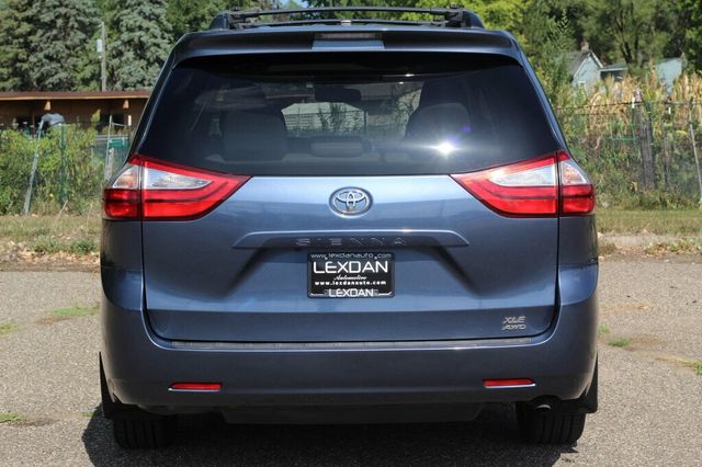 2017 Toyota Sienna AWD ONE OWNER XLE W/ LEATHER, MOONROOF - 23069606 - 4