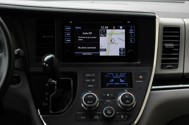 2017 Toyota Sienna AWD ONE OWNER XLE W/ NAVIGATION, MOONROOF, LEATHER - 22996274 - 13