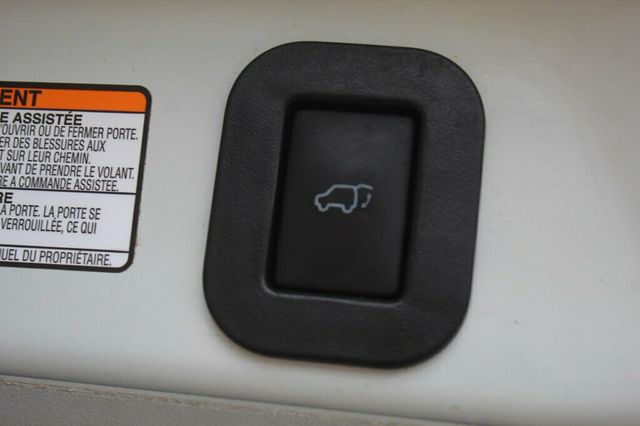 2017 Toyota Sienna AWD ONE OWNER XLE W/ NAVIGATION, MOONROOF, LEATHER - 22996274 - 33