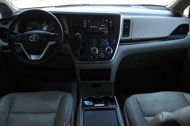 2017 Toyota Sienna AWD XLE PREMIUM DVD PLAYER, ENTERTAINMENT SYSTEM  - 22999617 - 12