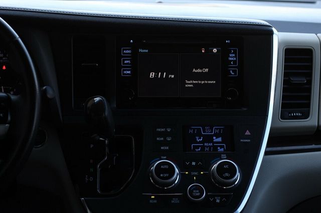 2017 Toyota Sienna AWD XLE PREMIUM DVD PLAYER, ENTERTAINMENT SYSTEM  - 22999617 - 13