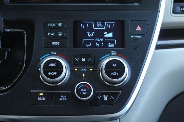 2017 Toyota Sienna AWD XLE PREMIUM DVD PLAYER, ENTERTAINMENT SYSTEM  - 22999617 - 15