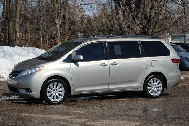 2017 Toyota Sienna AWD XLE PREMIUM DVD PLAYER, ENTERTAINMENT SYSTEM  - 22999617 - 16