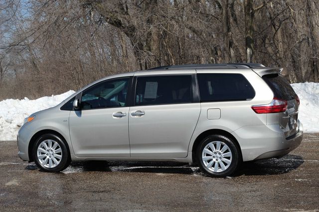 2017 Toyota Sienna AWD XLE PREMIUM DVD PLAYER, ENTERTAINMENT SYSTEM  - 22999617 - 18