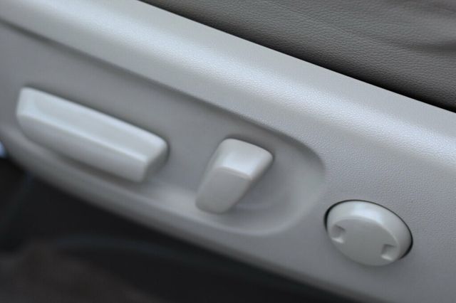 2017 Toyota Sienna AWD XLE PREMIUM DVD PLAYER, ENTERTAINMENT SYSTEM  - 22999617 - 25