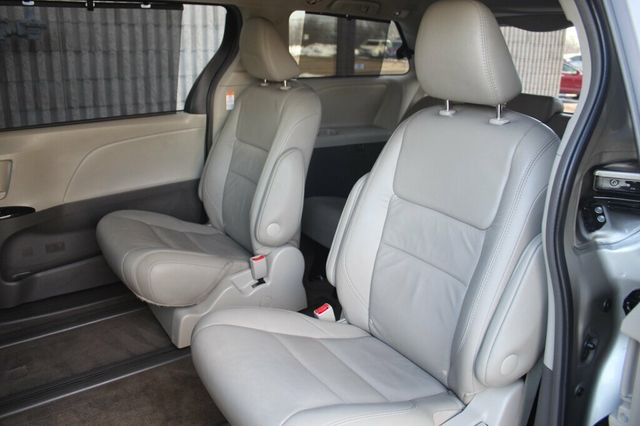 2017 Toyota Sienna AWD XLE PREMIUM DVD PLAYER, ENTERTAINMENT SYSTEM  - 22999617 - 27