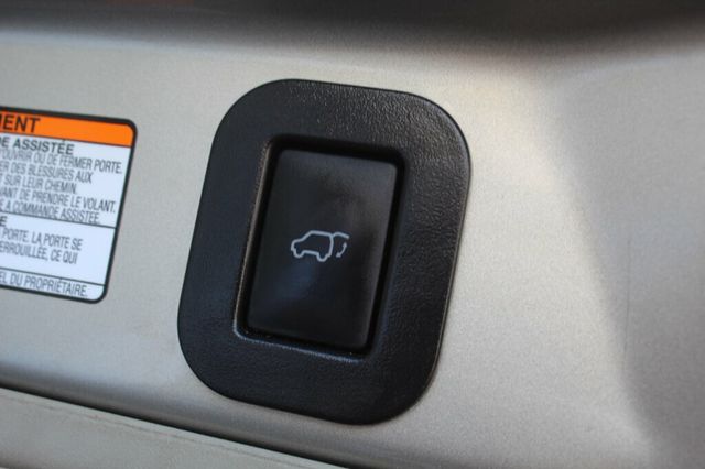 2017 Toyota Sienna AWD XLE PREMIUM DVD PLAYER, ENTERTAINMENT SYSTEM  - 22999617 - 32