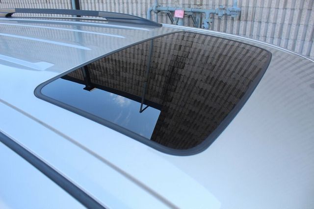 2017 Toyota Sienna AWD XLE PREMIUM DVD PLAYER, ENTERTAINMENT SYSTEM  - 22999617 - 35