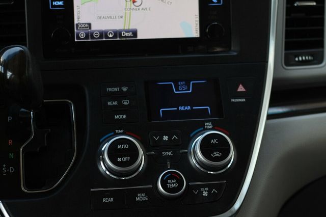 2017 Toyota Sienna AWD XLE PREMIUM W/ NAVIGATION, REAR DVD, MOONROOF - 23016518 - 14