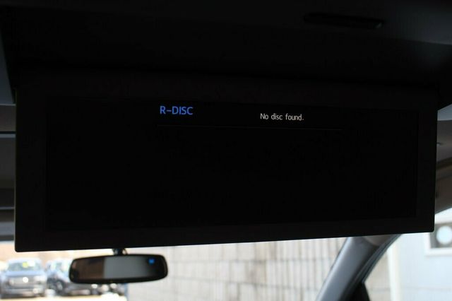 2017 Toyota Sienna AWD XLE PREMIUM W/ REAR DVD, NAVIGATION, LEATHER - 22991207 - 9