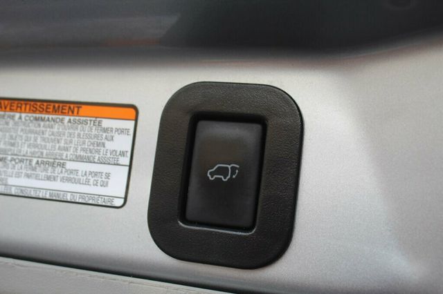 2017 Toyota Sienna AWD XLE PREMIUM W/ REAR DVD, NAVIGATION, LEATHER - 22991207 - 33