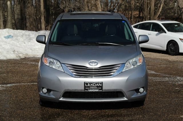 2017 Toyota Sienna AWD XLE PREMIUM W/ REAR DVD, NAVIGATION, LEATHER - 22991207 - 3