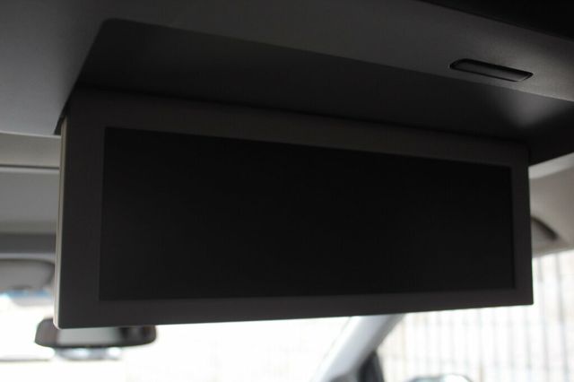 2017 Toyota Sienna AWD XLE PREMIUM W/ REAR DVD, NAVIGATION, LEATHER MOONROOF - 22985529 - 16