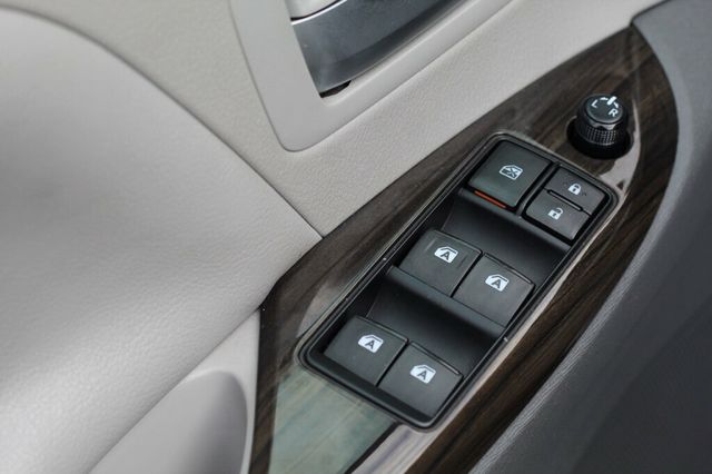 2017 Toyota Sienna AWD XLE PREMIUM W/ REAR DVD, NAVIGATION, LEATHER MOONROOF - 22985529 - 21