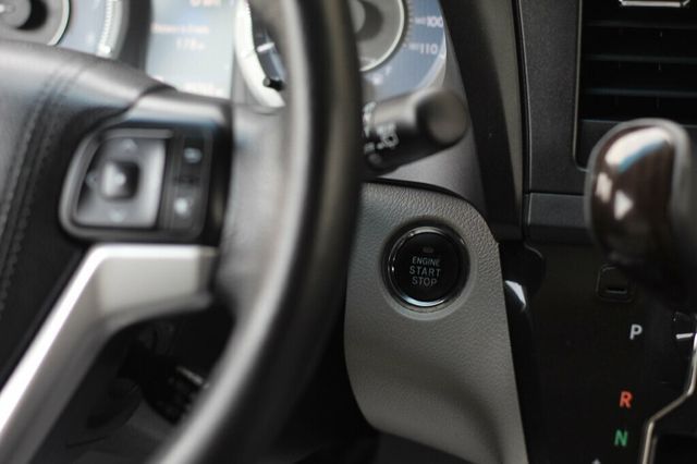 2017 Toyota Sienna AWD XLE PREMIUM W/ REAR DVD, NAVIGATION, LEATHER MOONROOF - 22985529 - 32