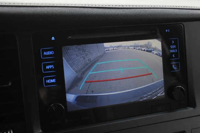 2017 Toyota Sienna AWD XLE PREMIUM W/ REAR DVD, NAVIGATION, LEATHER MOONROOF - 22985529 - 37