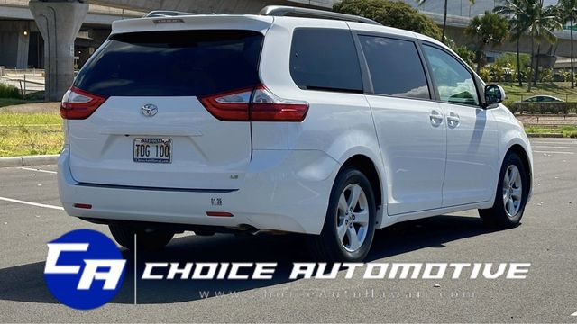 2017 Toyota Sienna LE Automatic Access Seat FWD 7-Passenger - 22399016 - 6