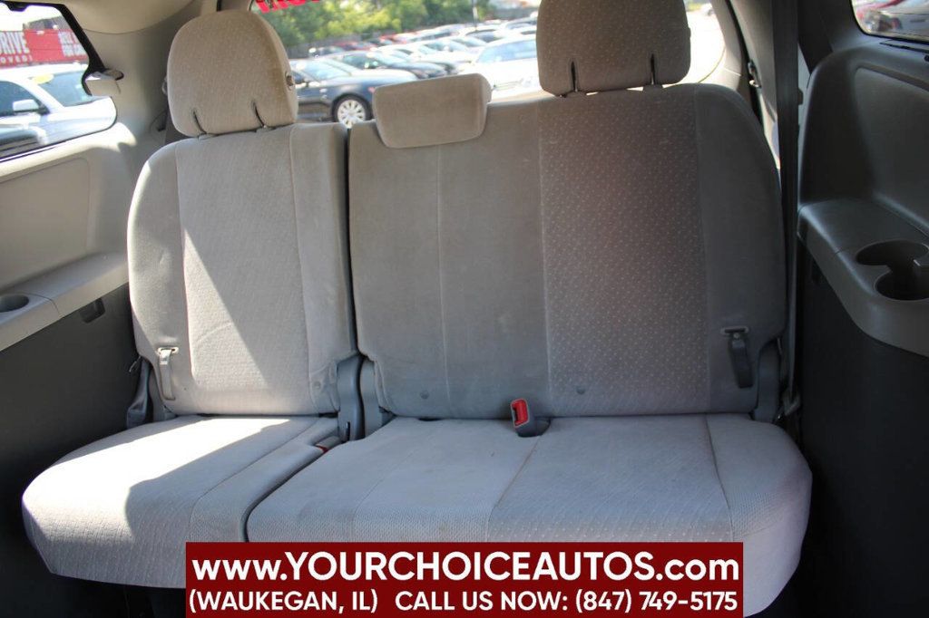 2017 Toyota Sienna LE Automatic Access Seat FWD 7-Passenger - 22901085 - 18