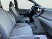 2017 Toyota Sienna LE Automatic Access Seat FWD 7-Passenger - 23043551 - 14