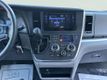 2017 Toyota Sienna LE Automatic Access Seat FWD 7-Passenger - 23043551 - 21