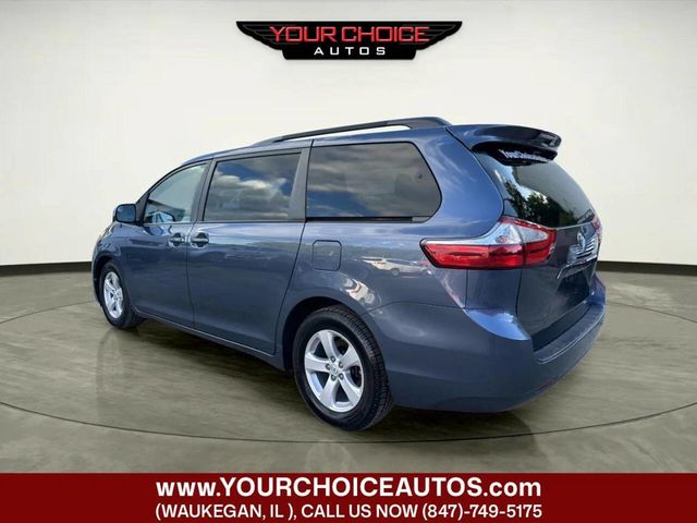 2017 Toyota Sienna LE Automatic Access Seat FWD 7-Passenger - 23043551 - 2