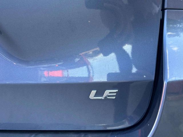 2017 Toyota Sienna LE Automatic Access Seat FWD 7-Passenger - 23043551 - 34