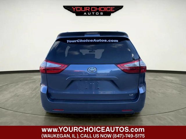 2017 Toyota Sienna LE Automatic Access Seat FWD 7-Passenger - 23043551 - 3