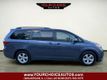 2017 Toyota Sienna LE Automatic Access Seat FWD 7-Passenger - 23043551 - 5