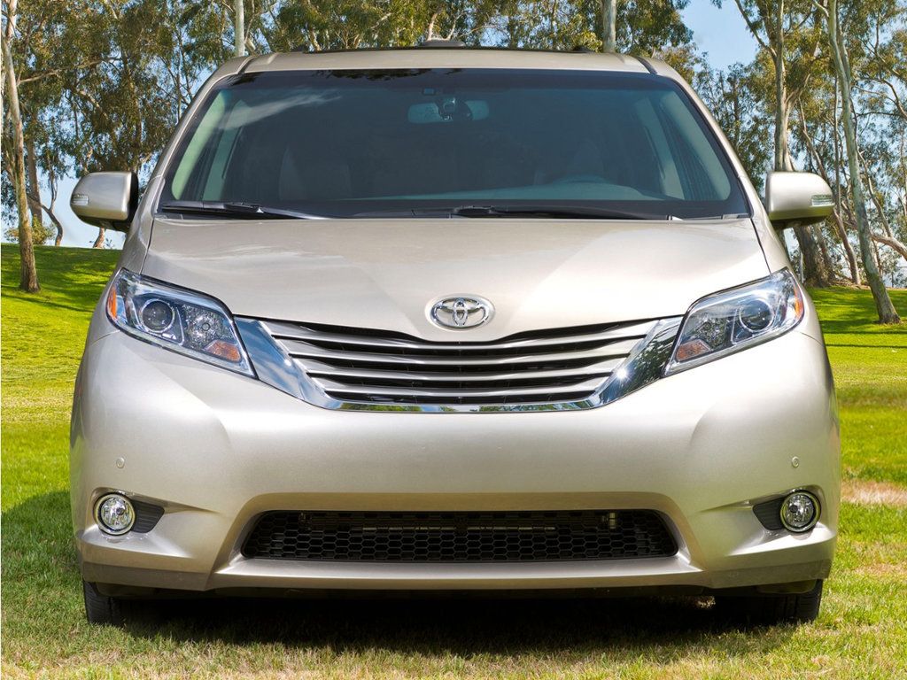 2017 Toyota Sienna LE AWD 7-Passenger - 23061008 - 0