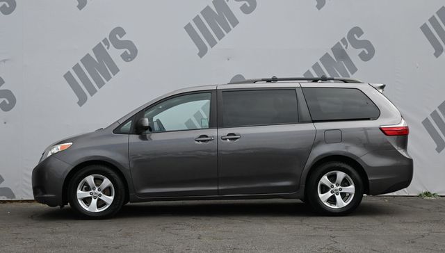 2017 Toyota Sienna LE FWD 8-Passenger - 23034892 - 5