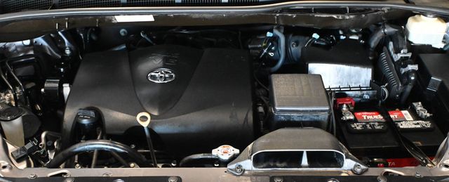 2017 Toyota Sienna LE FWD 8-Passenger - 23070247 - 20