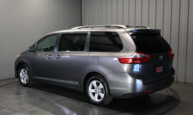 2017 Toyota Sienna LE FWD 8-Passenger - 23070247 - 6