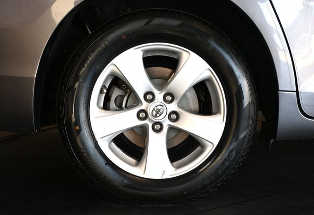 2017 Toyota Sienna LE FWD 8-Passenger - 23070247 - 8
