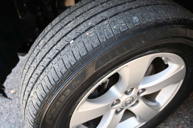 2017 Toyota Sienna LE Mobility FWD 7-Passenger Mobility - 22946979 - 10