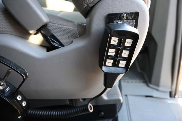 2017 Toyota Sienna LE Mobility FWD 7-Passenger Mobility - 22946979 - 22