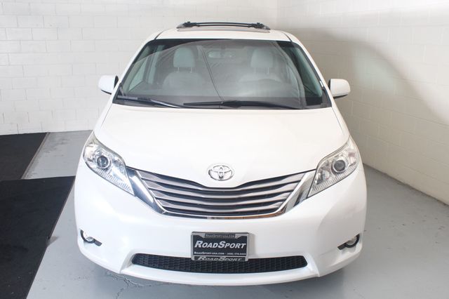 2017 Toyota Sienna Limited AWD 7-Passenger - 23024312 - 2