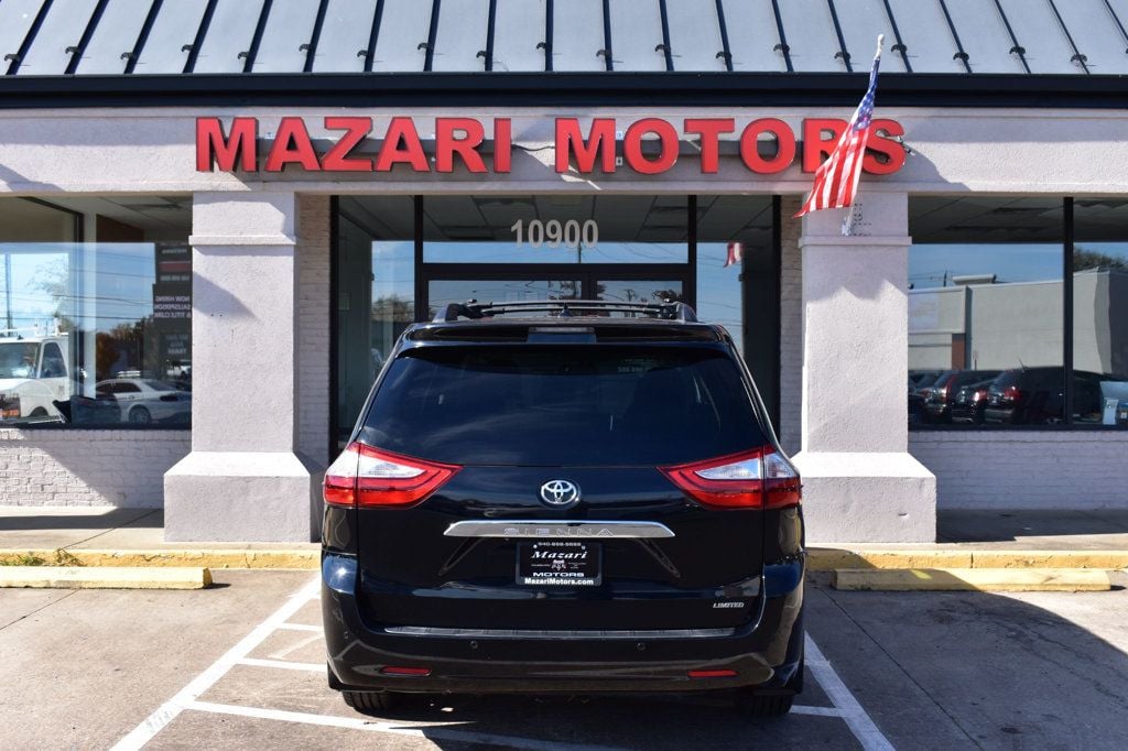 2017 Toyota Sienna Limited Premium FWD 7-Passenger - 22656901 - 9