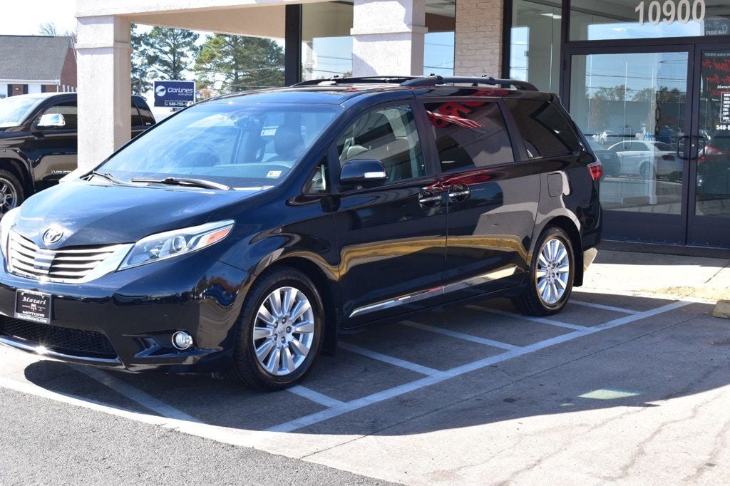 2017 Toyota Sienna Limited Premium FWD 7-Passenger - 22656901 - 7