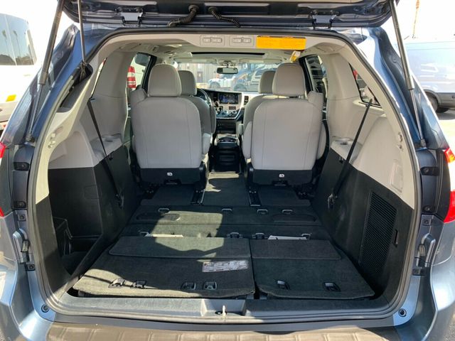 2017 Toyota Sienna Limited Premium FWD 7-Passenger 1-OWNER - 23050737 - 11