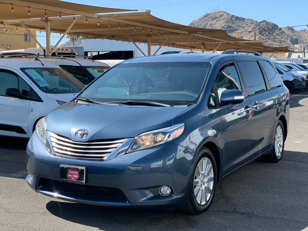 2017 Toyota Sienna Limited Premium FWD 7-Passenger 1-OWNER - 23050737 - 16
