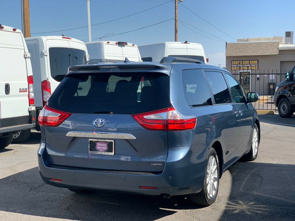 2017 Toyota Sienna Limited Premium FWD 7-Passenger 1-OWNER - 23050737 - 21
