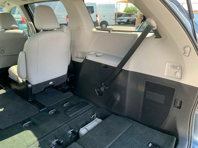 2017 Toyota Sienna Limited Premium FWD 7-Passenger 1-OWNER - 23050737 - 41