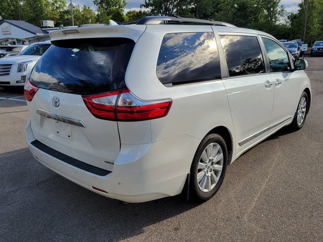 2017 Toyota Sienna Limited Premium Minivan 4D - 23031822 - 14